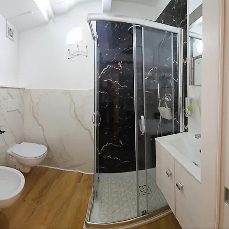 La Maddalena 5 度假居 *